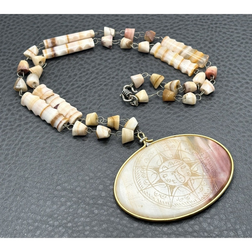 VTG Carved Mayan Aztec Sun Calendar Pendant Necklace Striped Agate ~ 24" READ